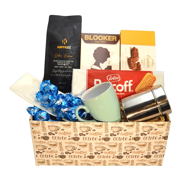 Luxe cadeaupakket met koffie, mok, chocolade, koekjes en snoepjes verpakt in een stijlvolle geschenkdoos
